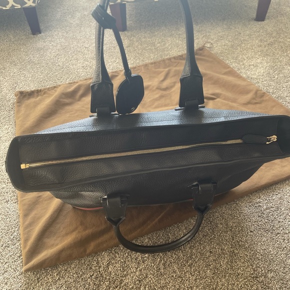 AUTHENTIC Gucci travel bag - Picture 8 of 15